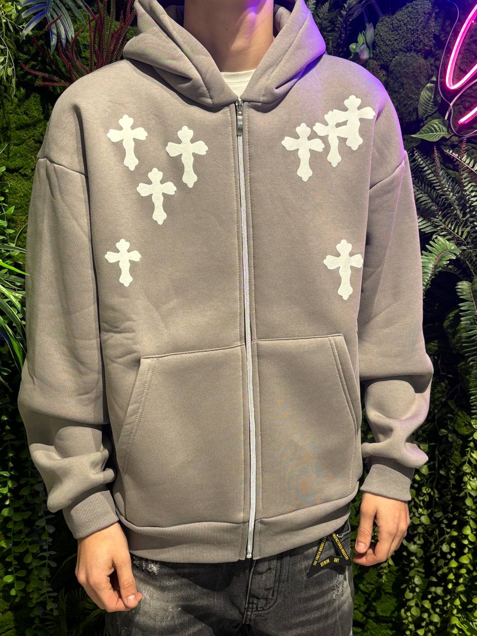 FELPA CON CROCI E ZIP