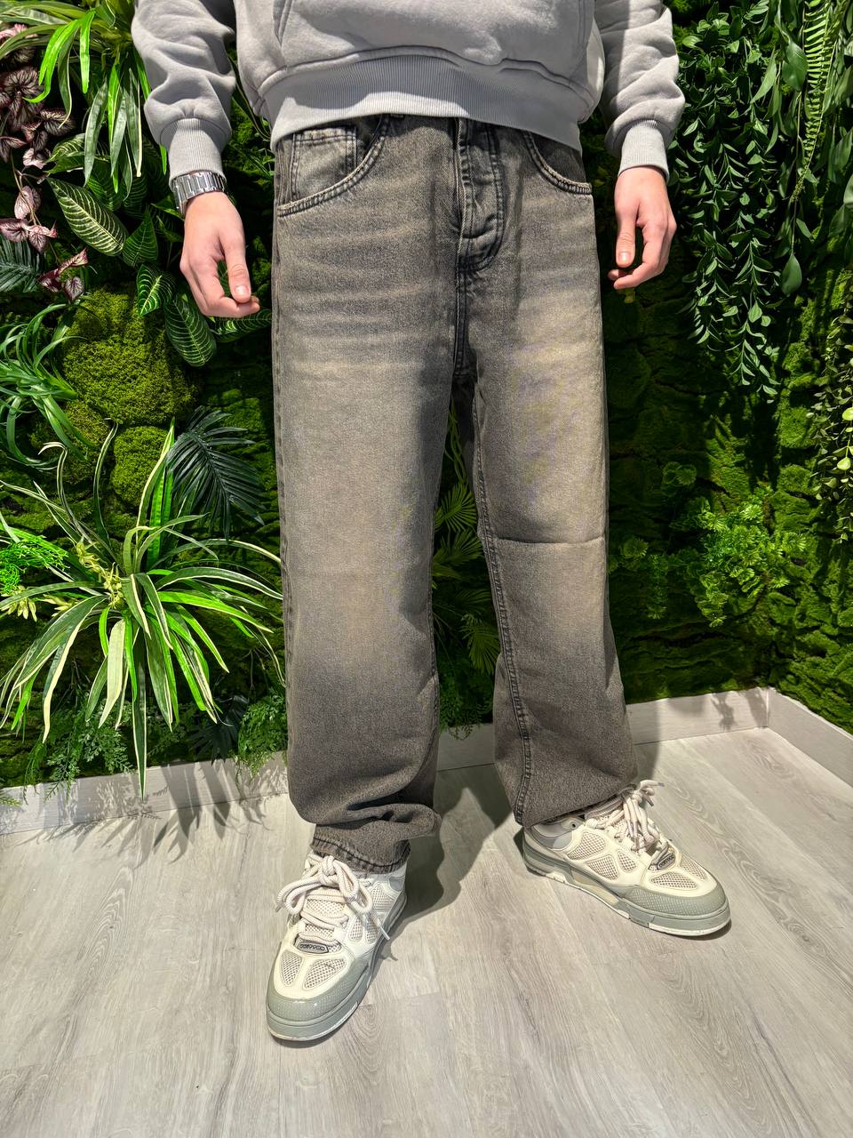 JEANS SEMPLICE GRIGIO