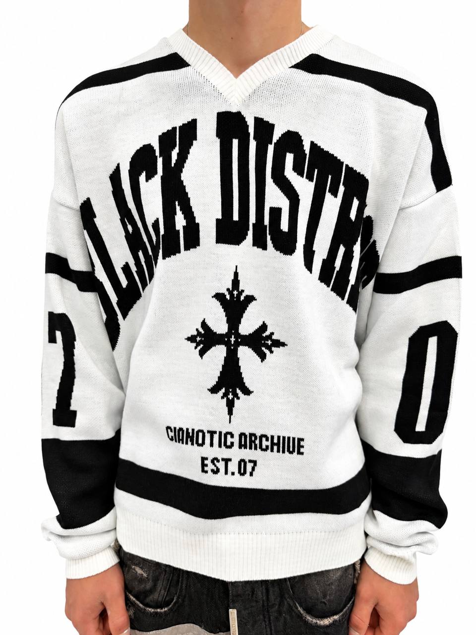 PULLOVER BLACK DISTRICT